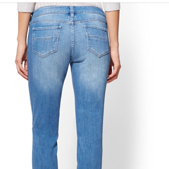 ❗️last one❗️New patched boyfriend blue wash jeans - Picture 3 of 5